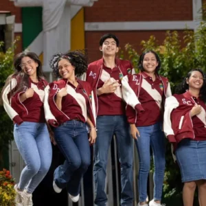 PR06: Chaqueta de Especial con Forro con Zipper